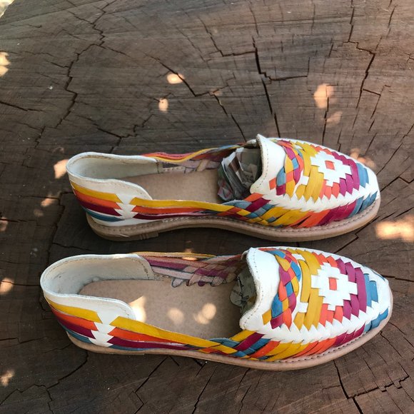 Women's Mexican Handmade Leather Huaraches - Picture 3 of 5